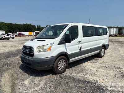 2017 Ford Transit 350 乗客用バン