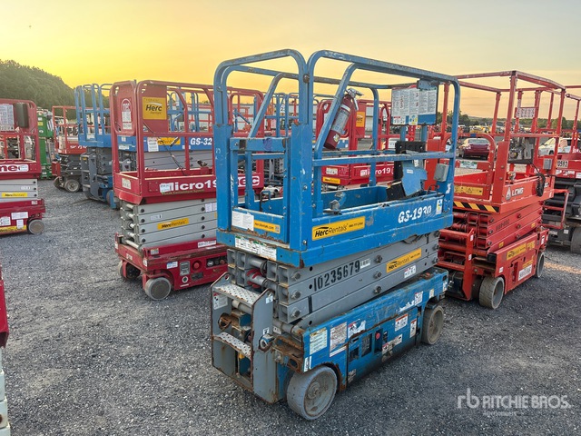 2018 Genie GS-1930 Electric Scissor Lift