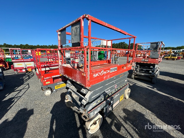 2017 Skyjack SJ4632 Electric Scissor Lift