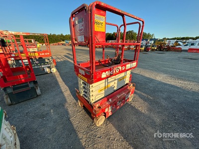 2019 MEC Micro 19 LCS Electric Scissor Lift