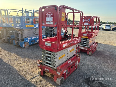 2020 MEC Micro 19 LCS 4x4 Electric Scissor Lift