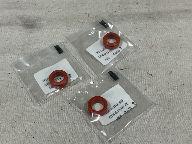 (25) Basic Rubber & Plastics C-01422-1 Non-Metallic Grommets