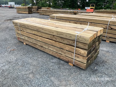 Quantity of (20) 6 x 10 x 10 Ft Surplus Pressure Treated Bois de construction