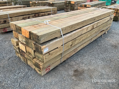 Quantity of (20) 6 x 10 x 12 Ft Surplus Pressure Treated Bois de construction