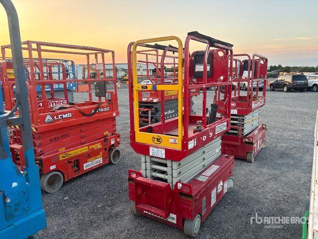 2021 MEC Micro 19 Electric Scissor Lift
