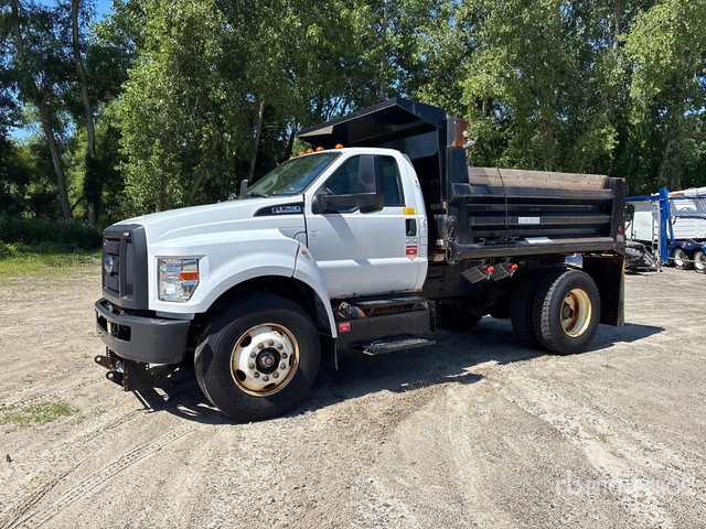 2019 Ford F-750 4x2 S/A Dump Truck