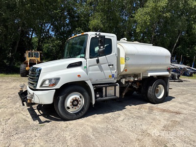 2019 Hino 338 4x2 Ciężarówka na wodę