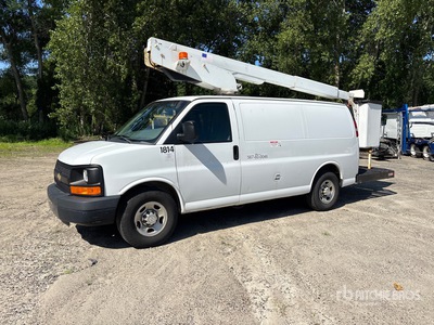 2001 Versalift TEL29EI01 29 ft on 2016 Chevrolet 3500 4x2 バケツトラック