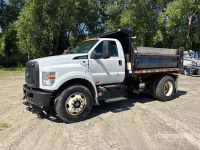 2018 Ford F-750 4x2 S/A Dump Truck