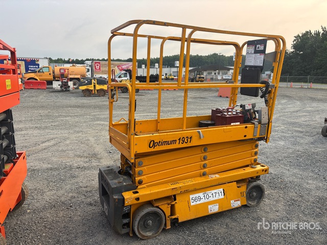 2023 Haulotte 1931E Electric Scissor Lift