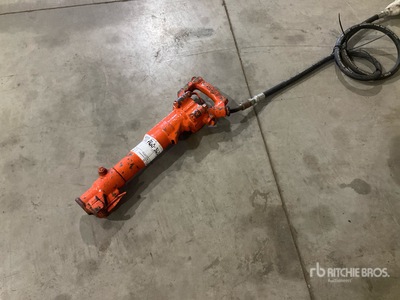 2016 APT 118 Rivet Buster