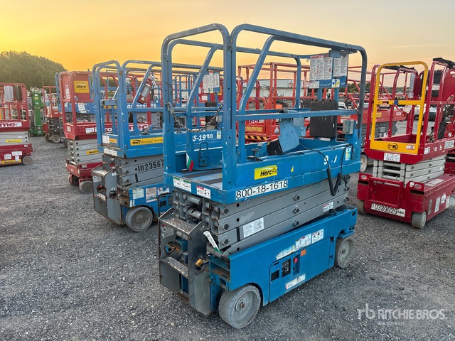 2017 Genie GS-1930 Electric Scissor Lift