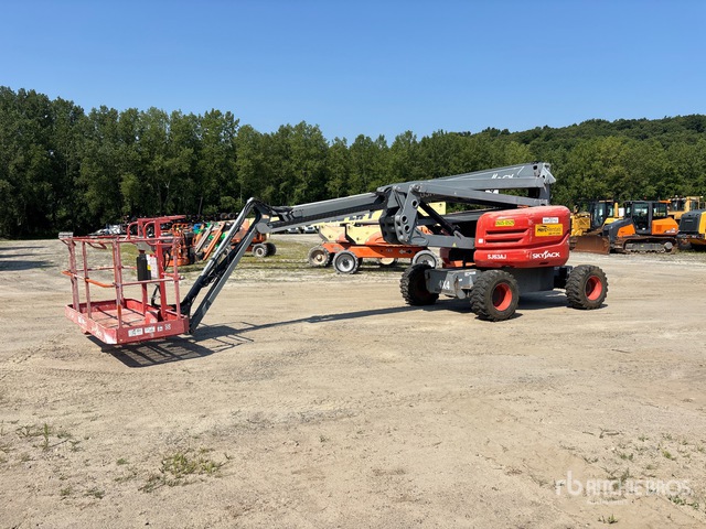 2015 Skyjack SJ63AJ 4WD Diesel Articulating Boom Lift