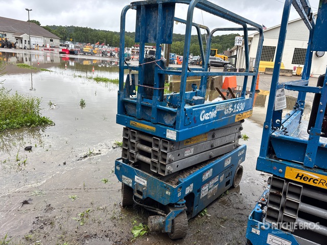 2015 Genie GS-1930 Electric Scissor Lift