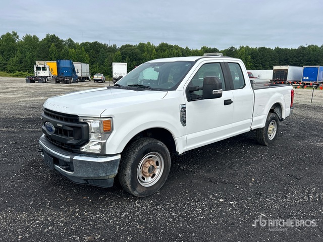 2020 Ford F-250 XL 4x2 Extended Cab Pickup