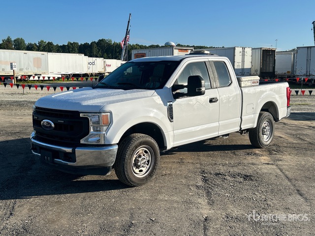 2020 Ford F-250 XL 4x2 Extended Cab Pickup