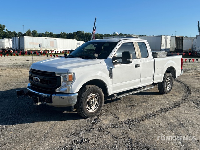 2020 Ford F-250 XL 4x2 Extended Cab Pickup