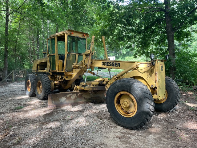 Dresser A-450E Motor Grader