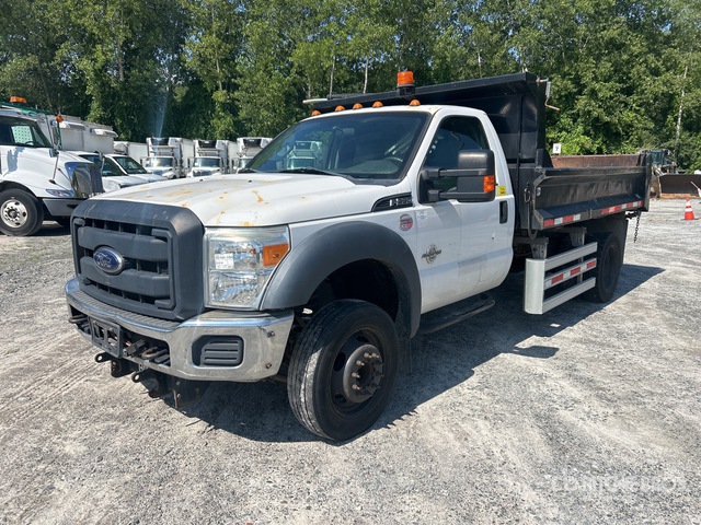 2015 Ford F-550 XL 4x2 Dump Truck