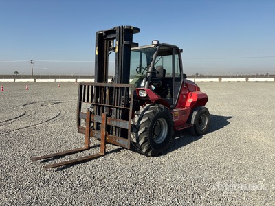 Manitou M40-2T 8190 lb 4x2 Wózek widłowy terenowy