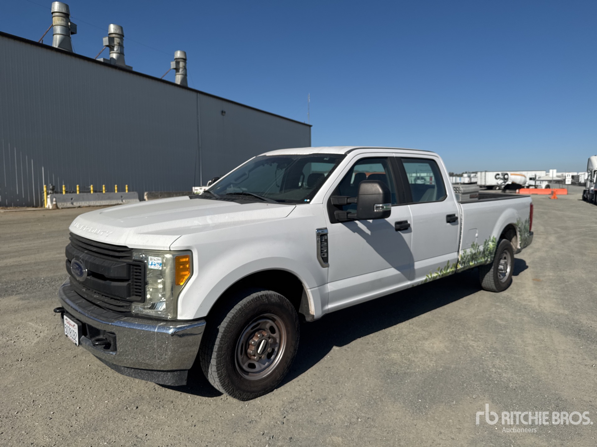 2017 Ford F-250 XL 4x2 Crew Cab Pickup