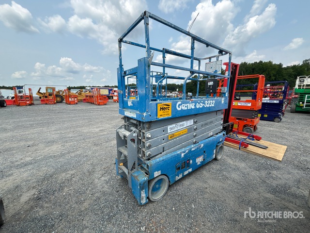 2018 Genie GS-3232 Electric Scissor Lift