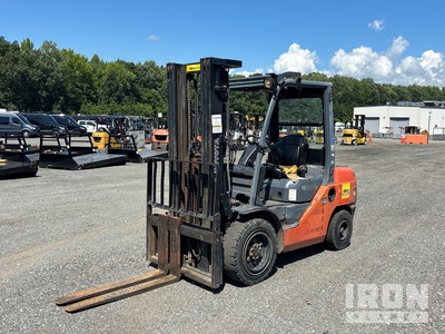 2011 Toyota 8FDU30 5620 lb Pneumatic Tire Forklift