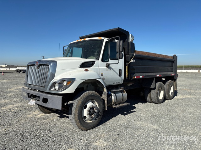 2018 International 7400 6x4 T/A Dump Truck