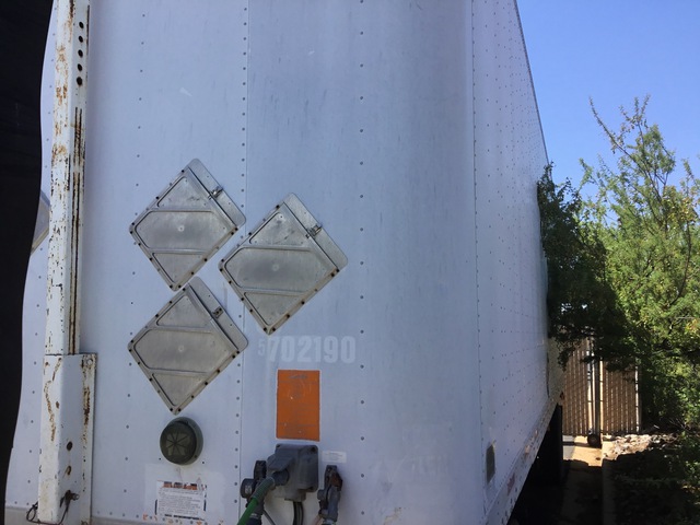 1995 Great Dane 28 ft x 102 in S/A Van Trailer
