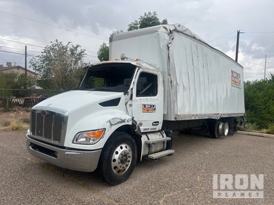 2023 Peterbilt 536 4x2 شاحنة فان