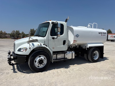 2019 Freighliner M2 106 2000 gal 4x2 Ciężarówka na wodę