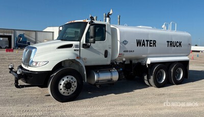 2020 International MV607 4000 gal 6x4 Ciężarówka na wodę