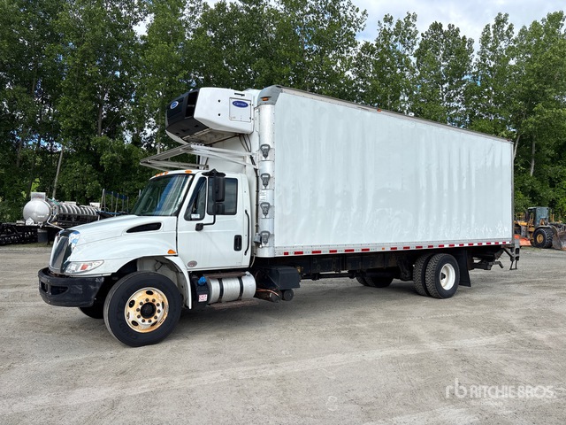 2018 International 4300 4x2 Refrigerated Truck