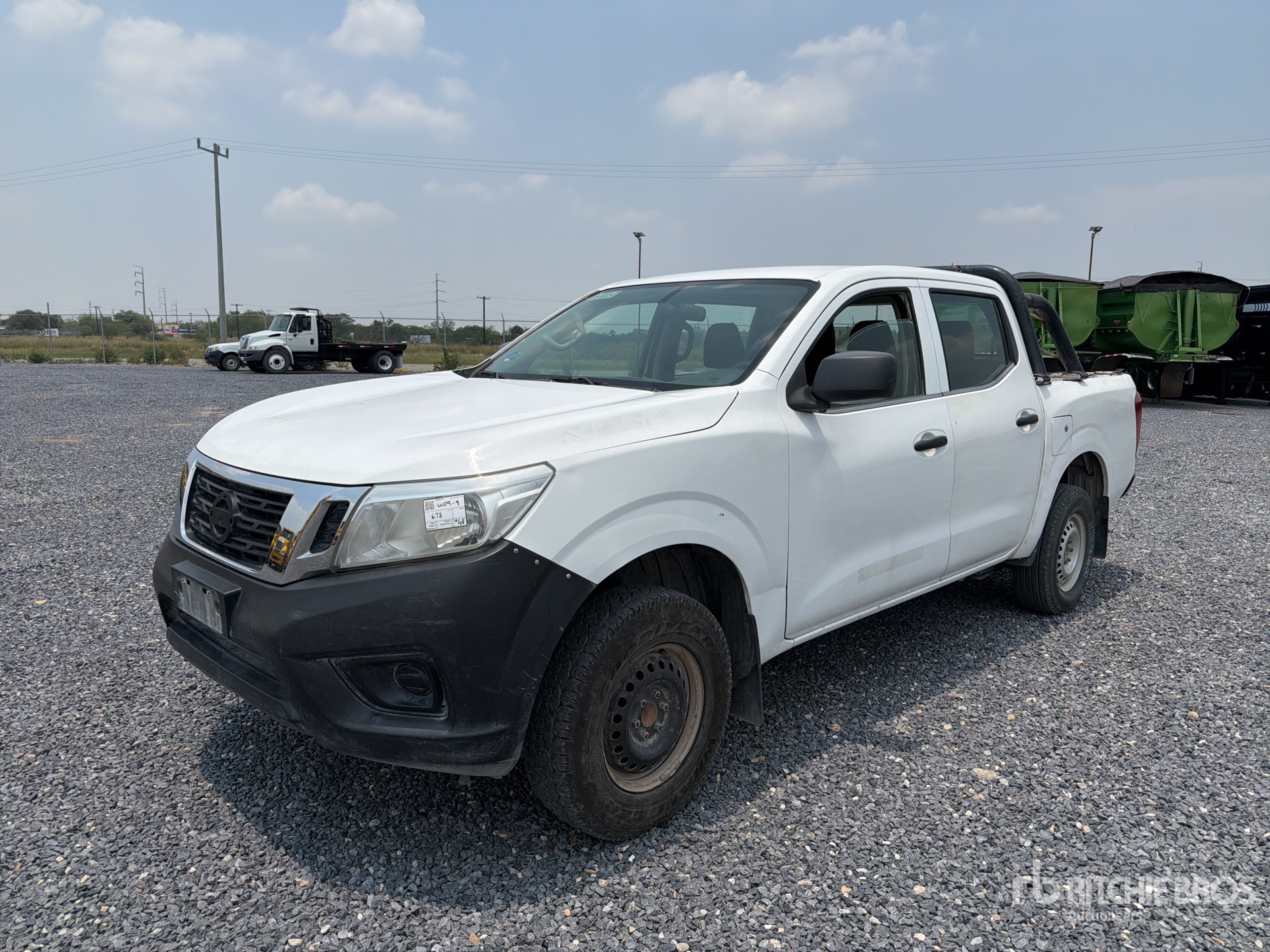 2020 Nissan NP300 SE Crew Cab Camioneta / Pickup