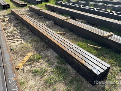 Quantity of (24) 1 1/2 in x 3 in Rectangle Tube Varios metales