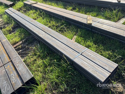 Quantity of (4) 4 in x 8 in Rectangle Tube Varios metales
