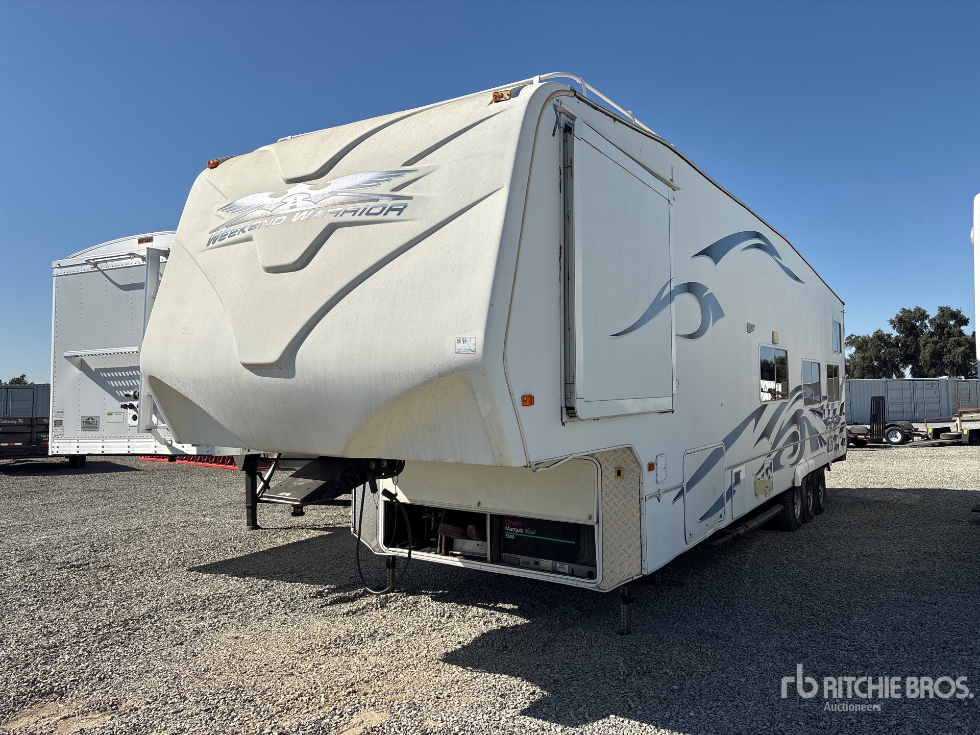 2007 Weekend Warrior Tri/A Toy Hauler Travel Trailer