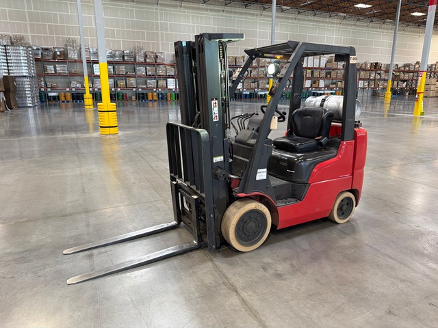 2015 Nissan CF50LP 4400 lb Cushion Tire Forklift