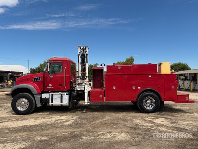 2012 Mack GU712 Service Truck