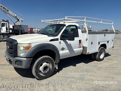 2011 Ford F-550 XL 4x2 Camión Utilitario