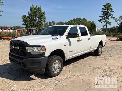 2021 Ram 2500 4x4 Crew Cab بيك اب