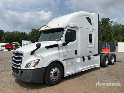 2018 Freightliner Cascadia 126 T/A Sleeper Truck Tractor