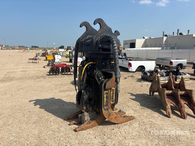 Q/C Log Grapple - Fits John Deere 2154 Excavator