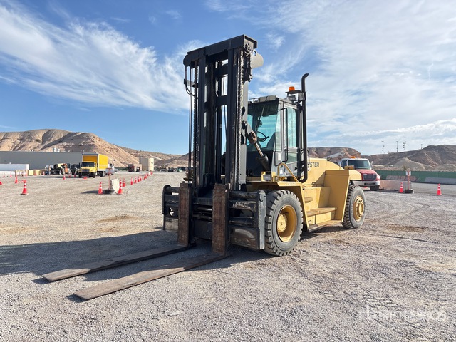 2001 Hyster H400HD 40000 lb Pneumatic Tire Forklift