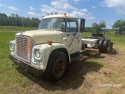 International S1600 4x2 الكابينة والهيكل (Inoperable)