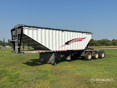 2008 Doepker 27 ft Tri/A Super B-Train Lead Grain Trailer