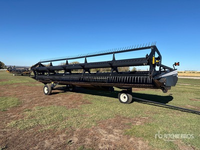 2002 MacDon 972 30 ft Draper Combine Header