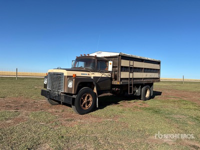 1977 International Loadstar 1800 4x2 Grain Truck