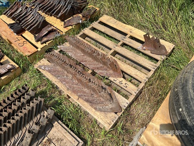 Quantity of (54) Knock On Cultivator Sweeps Varios equipamientos de agricultura