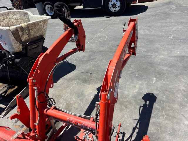 Kubota LA435 Front Loader Attachment